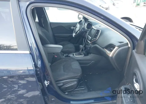 2016 Jeep Cherokee Latitude from USA, damaged, VIN 1C4PJMCS1GW131784